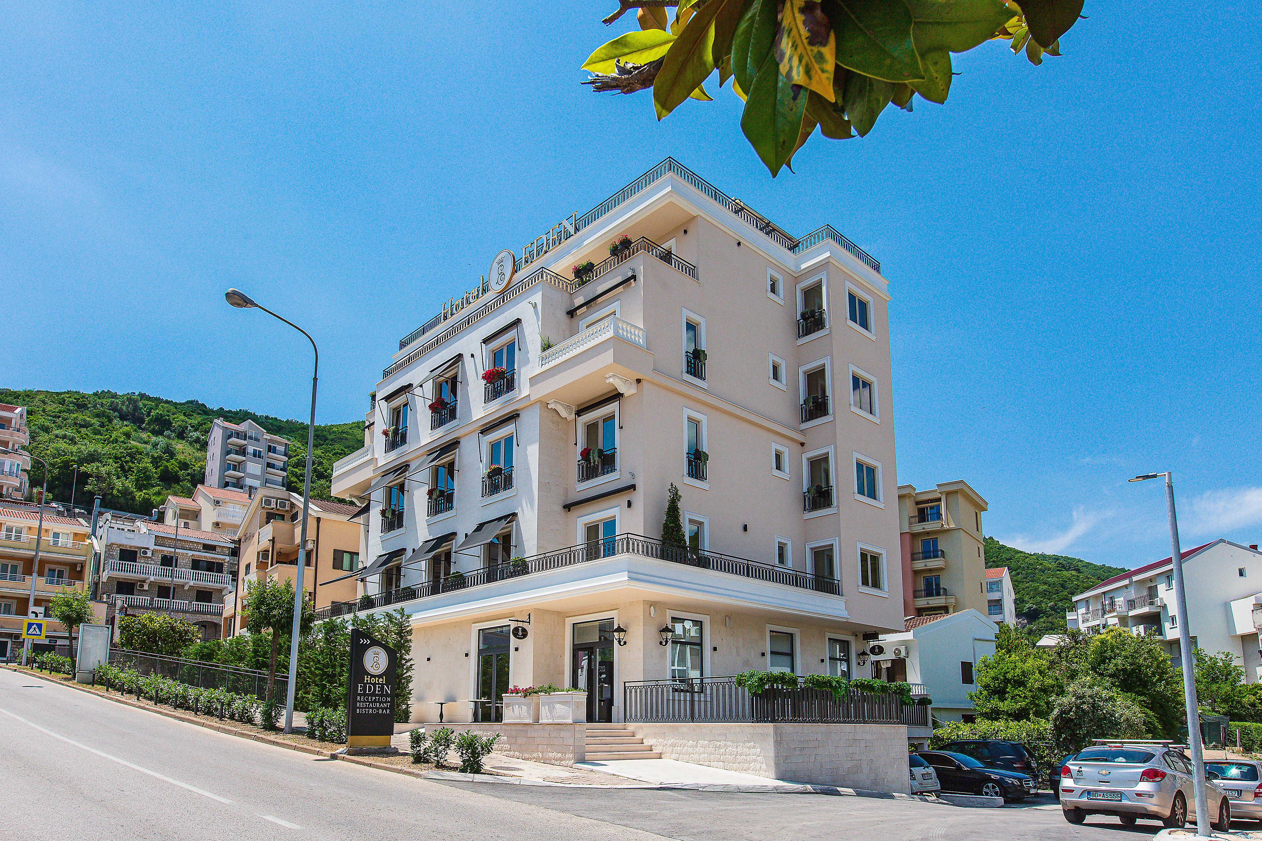 Crown 4* Budva